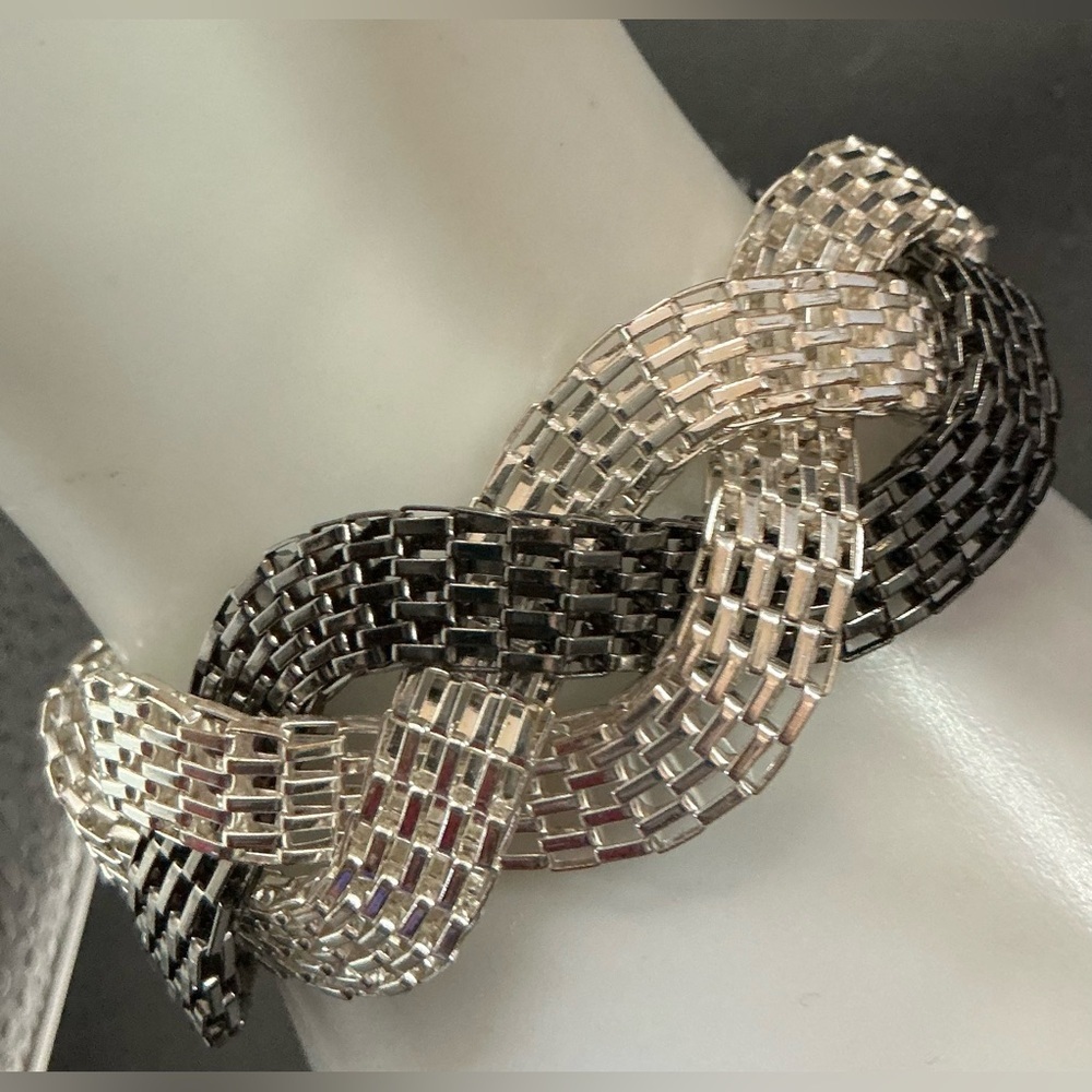 DANA BUCHMAN MAGNETIC CLASP NET WEAVE BLACK SILVER TONE BRACELET